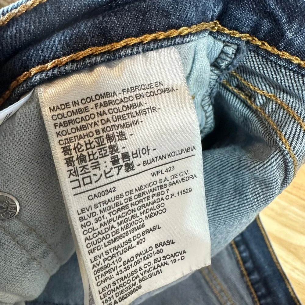 Levis 505 Jeans Mens 32x30 Regular Straight Fit Zip fly Modern Classic